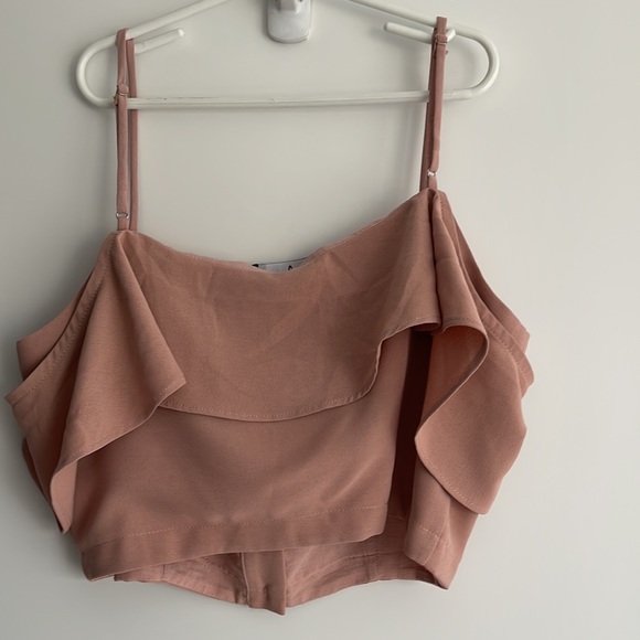 Lulu’s Crop Top - Picture 9 of 11